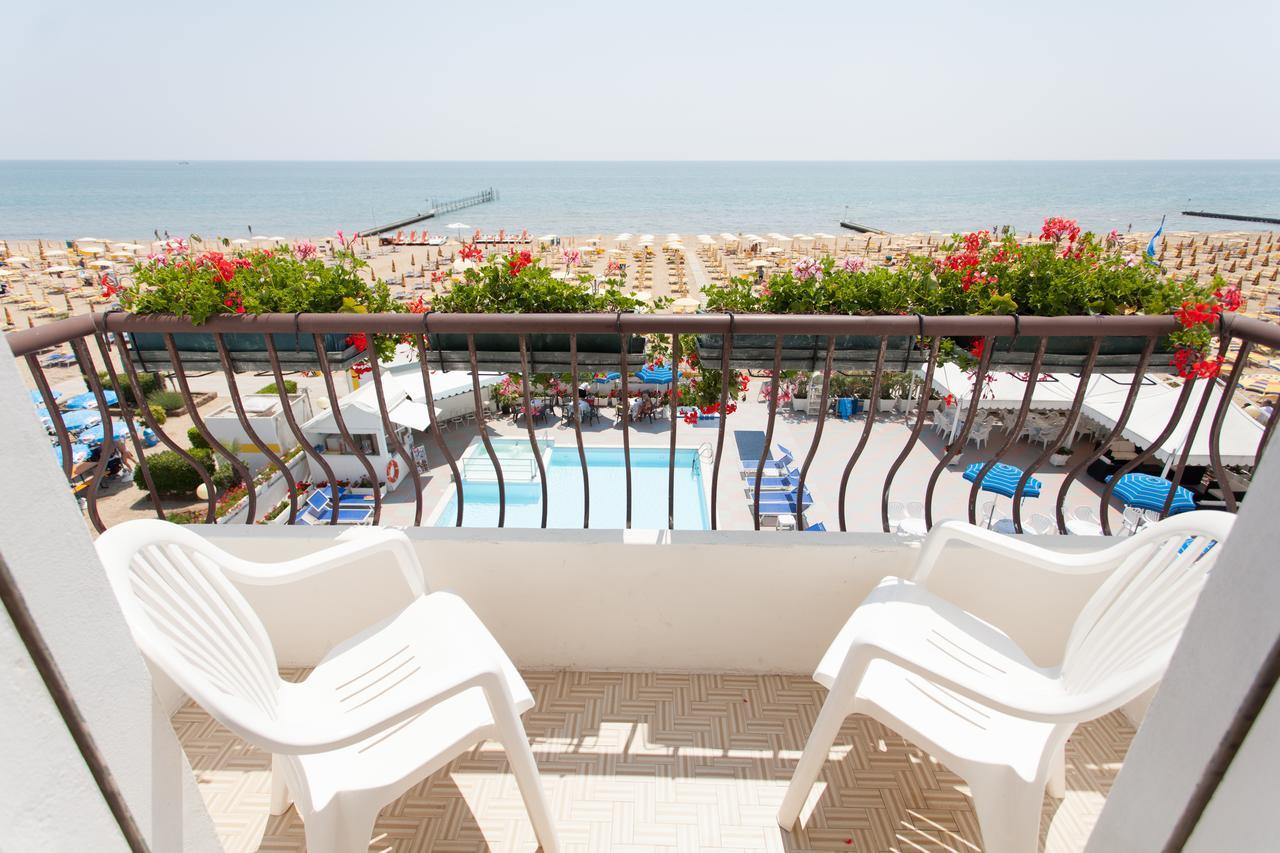 Hotel Marina Лидо-ди-Езоло Экстерьер фото